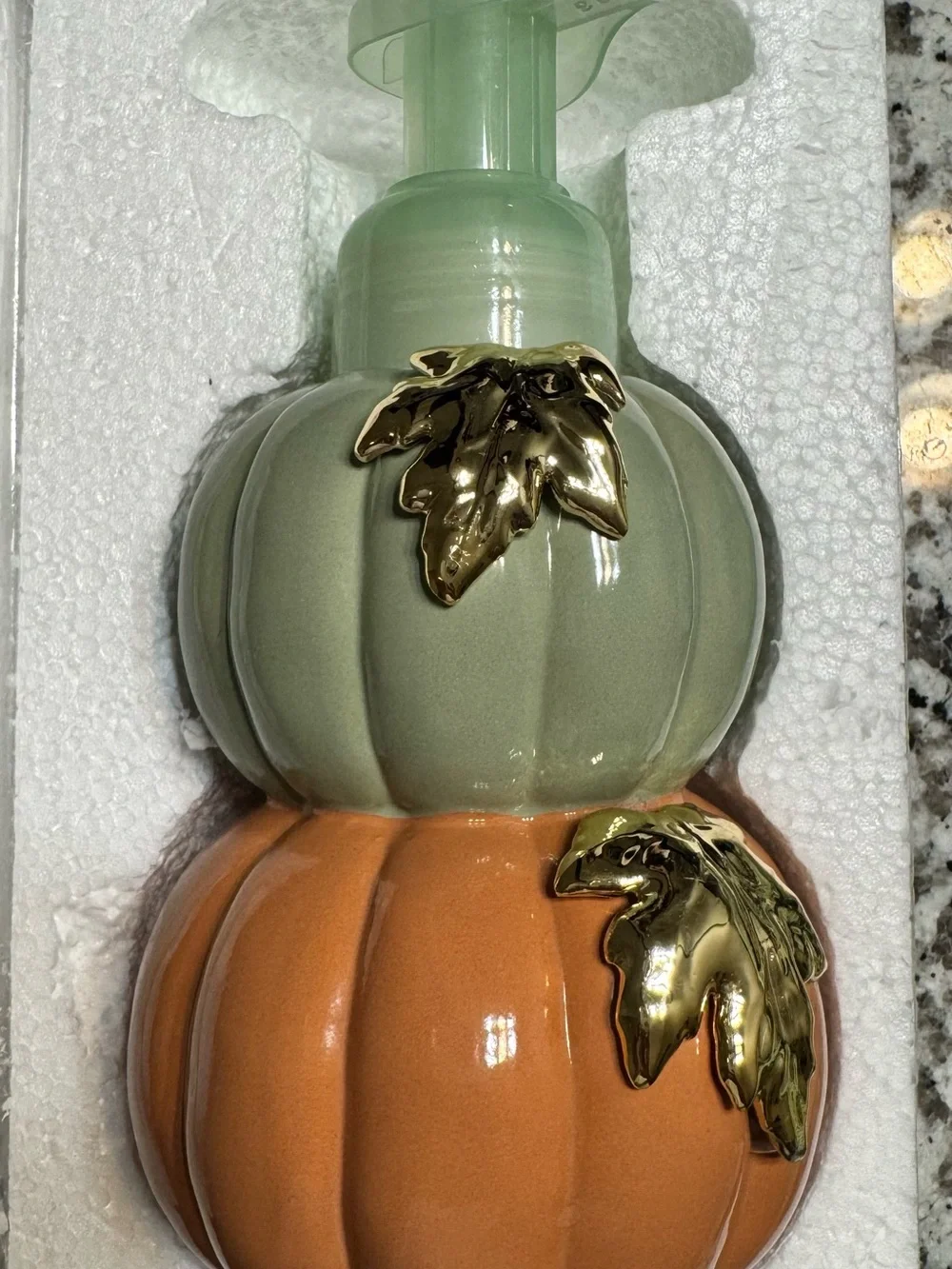 Bath & Body Works Green and Orange Pumpkin Stack Lotion Pump with Gold Leaves